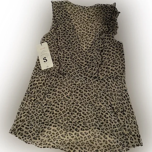 NWT, Small, CAni, Leopard Blouse - Picture 1 of 2